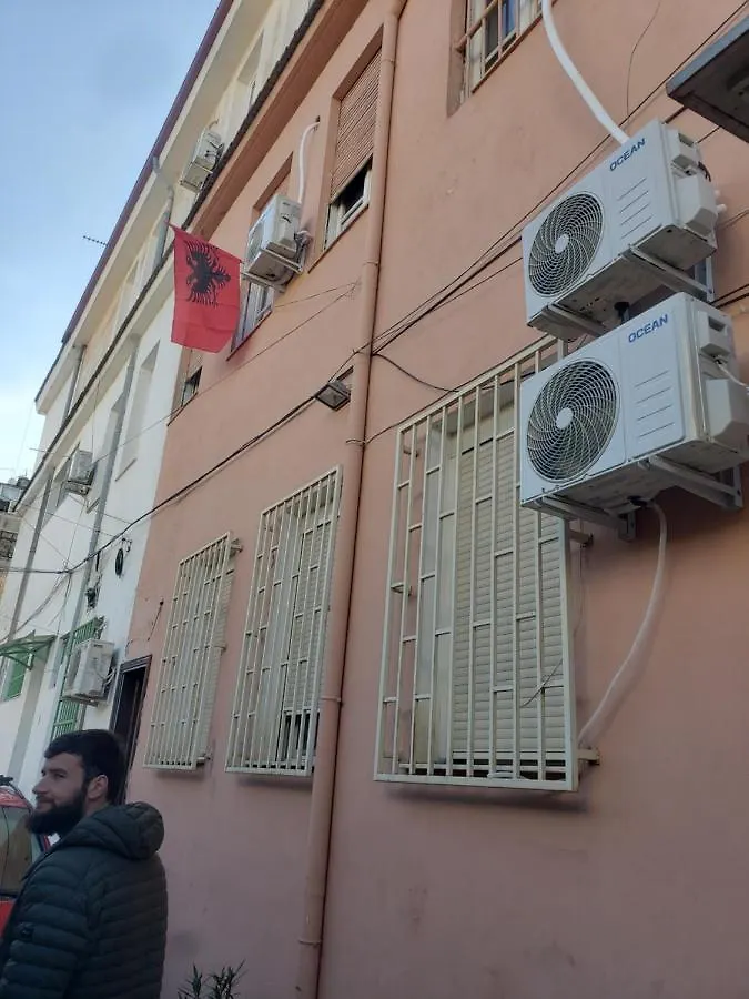 Hostel Oakland Tirana