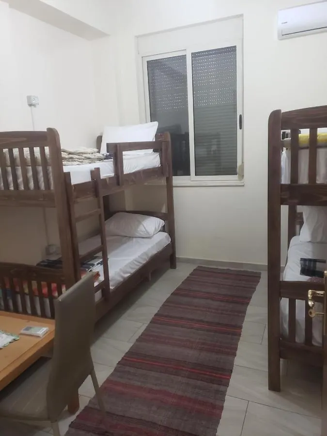 Hostel Oakland Tirana