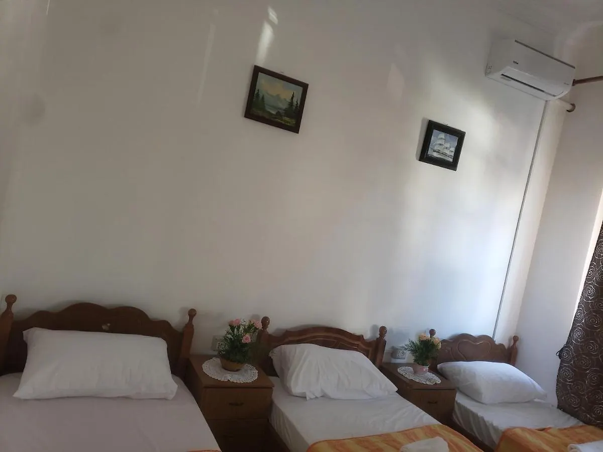 Hostel Oakland Tirana Albanien