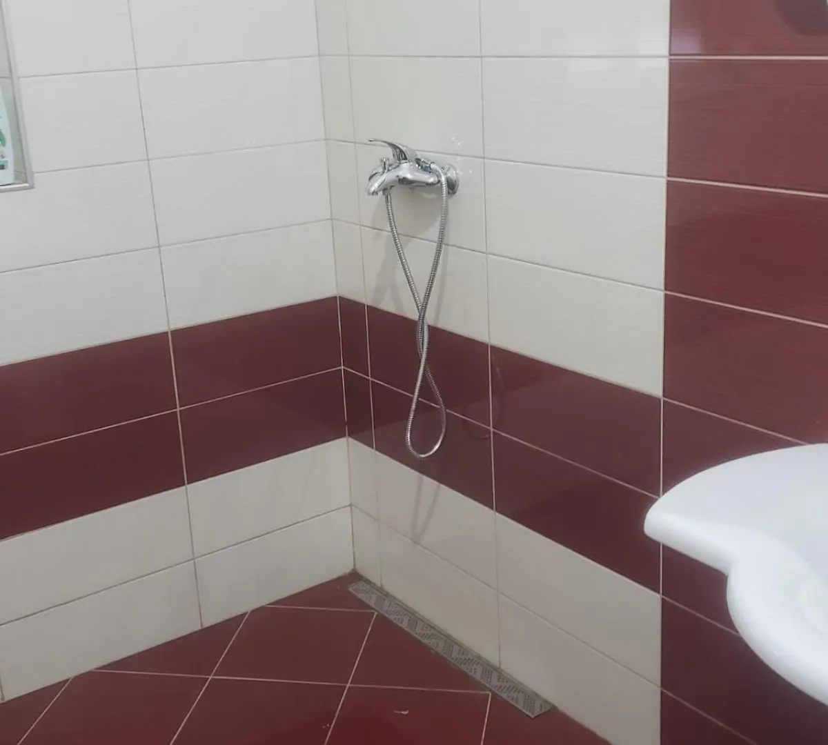 Hostel Oakland Tirana